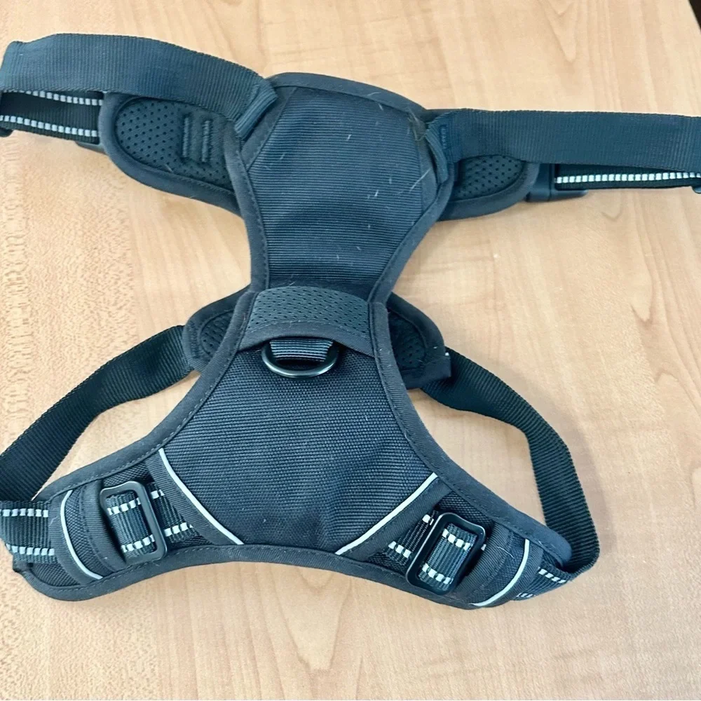 NWT no pull Dog Harness Rabbitgoo brand with instructions medium size